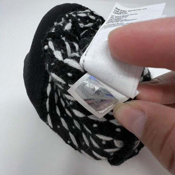 THE NORTH FACE POM POM BEANIE PINK POLKA DOT YOUTH MEDIUM - Picture 5 of 7